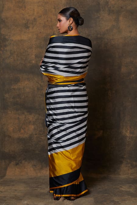 Vishwa By Pinki Sinha Stripe Pattern Saree With Running Blouse 