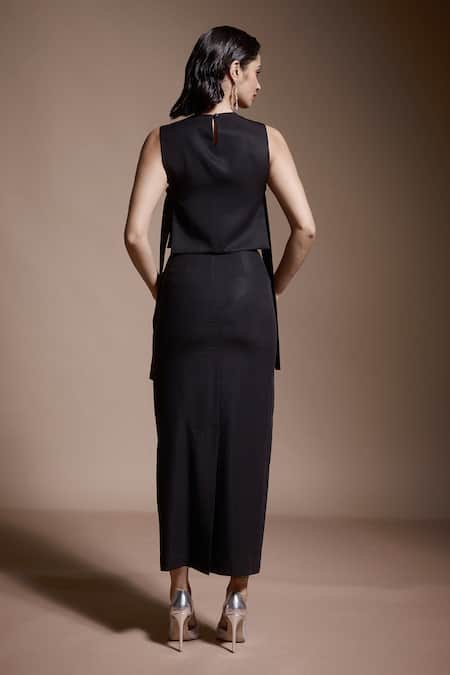 Dash And Dot Side Belted Crop Top & Skirt Set 