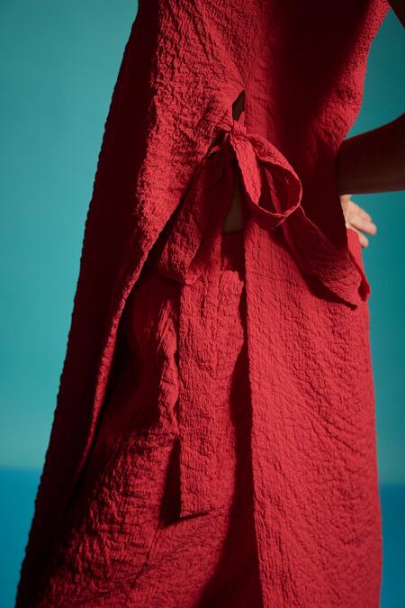 Dash And Dot_Red 100% Recycled Polyester Plain Square Neck Crinkle Textured Tunic With Pant _at_Aza_Fashions