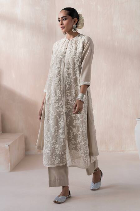 Saisha Ivory Organza Embroidered Floral Kurta Round Neck Jacket With Set Online at Aza Fashions Saisha_Ivory Organza Embroidered Floral Kurta Round Neck Jacket With Set _Online_at_Aza_Fashions