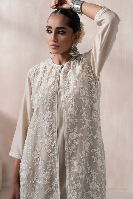 Shop Saisha Ivory Organza Embroidered Floral Kurta Round Neck Jacket With Set Online at Aza Fashions Shop_Saisha_Ivory Organza Embroidered Floral Kurta Round Neck Jacket With Set _Online_at_Aza_Fashions