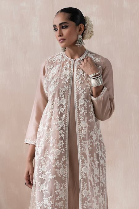 Saisha Pink Organza Embroidered Floral Kurta Round Neck Jacket With Set Online at Aza Fashions Saisha_Pink Organza Embroidered Floral Kurta Round Neck Jacket With Set _Online_at_Aza_Fashions