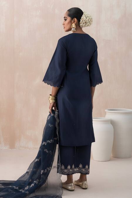 Shop_Saisha_Blue Organza Embroidered Thread Round Scallop Border Kurta Set With Dupatta _at_Aza_Fashions