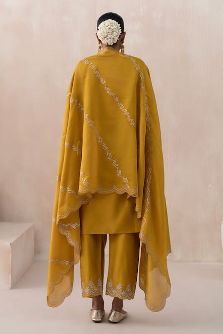 Shop_Saisha_Yellow Organza Embroidered Thread Tasselled Placket Kurta Set With Dupatta _at_Aza_Fashions
