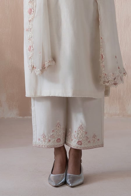 Buy Saisha Ivory Organza Embellished Bead Round Floral Thread Embroidered Kurta Pant Set Online at Aza Fashions Buy_Saisha_Ivory Organza Embellished Bead Round Floral Thread Embroidered Kurta Pant Set _Online_at_Aza_Fashions