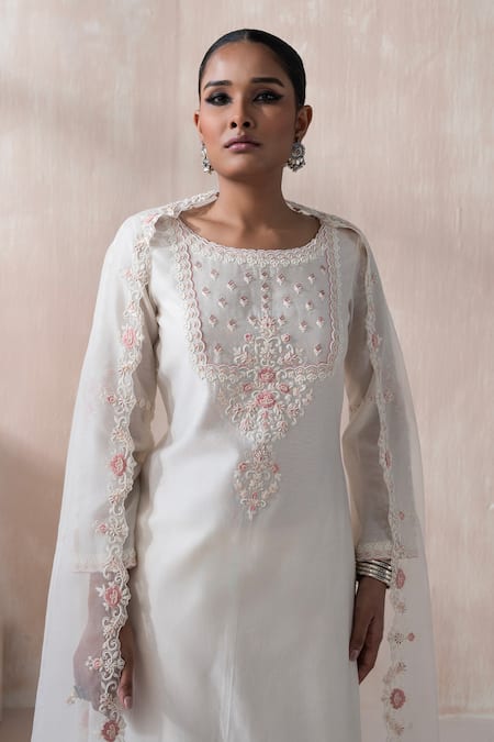 Shop Saisha Ivory Organza Embellished Bead Round Floral Thread Embroidered Kurta Pant Set Online at Aza Fashions Shop_Saisha_Ivory Organza Embellished Bead Round Floral Thread Embroidered Kurta Pant Set _Online_at_Aza_Fashions