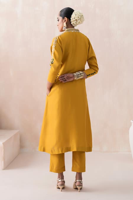 Shop Saisha Yellow Chinese Silk Embellished Bead V-neck Floral Sequin Kaftan With Pant at Aza Fashions Shop_Saisha_Yellow Chinese Silk Embellished Bead V-neck Floral Sequin Kaftan With Pant _at_Aza_Fashions