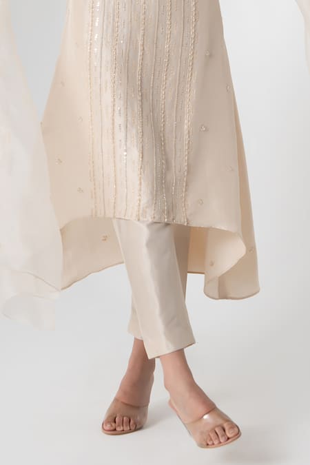 Buy Saisha Ivory Organza, Silk Sequins, Crystals, Beads Round Embroidered Kurta Pant Set Online at Aza Fashions Buy_Saisha_Ivory Organza, Silk Sequins, Crystals, Beads Round Embroidered Kurta Pant Set _Online_at_Aza_Fashions