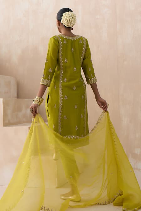 Shop Saisha Green Organza, Chanderi Mirrors, Embroidery Split Floral Butti Kurta Pant Set at Aza Fashions Shop_Saisha_Green Organza, Chanderi Mirrors, Embroidery Split Floral Butti Kurta Pant Set _at_Aza_Fashions