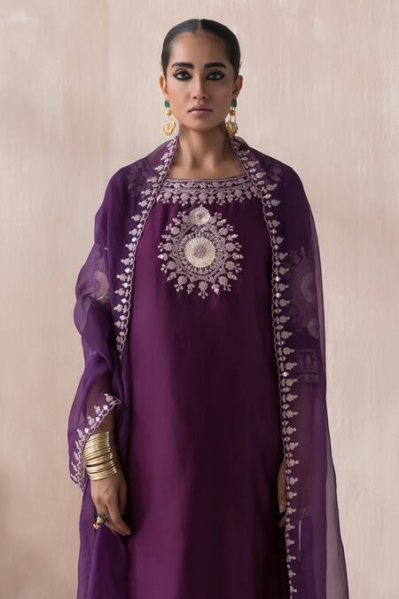 Saisha Purple Organza, Chanderi Embroidery, Floral Mandala Butti Kurta Pant Set Online at Aza Fashions Saisha_Purple Organza, Chanderi Embroidery, Floral Mandala Butti Kurta Pant Set _Online_at_Aza_Fashions