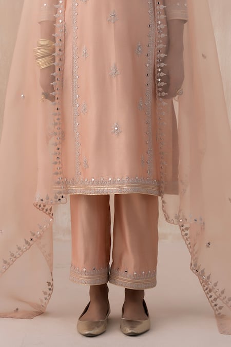 Buy Saisha Peach Organza, Chanderi Embroidery, Mirrors Floret Butti Kurta Pant Set Online at Aza Fashions Buy_Saisha_Peach Organza, Chanderi Embroidery, Mirrors Floret Butti Kurta Pant Set _Online_at_Aza_Fashions