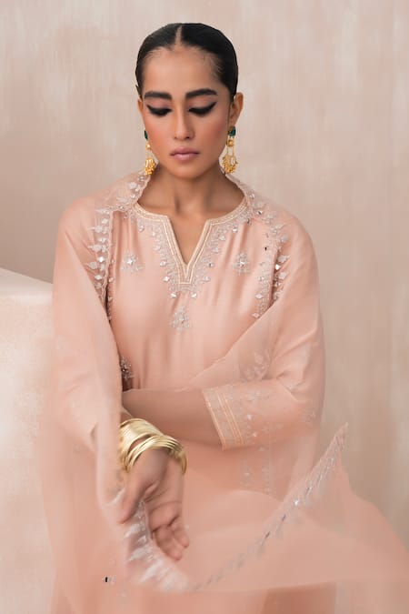 Shop Saisha Peach Organza, Chanderi Embroidery, Mirrors Floret Butti Kurta Pant Set Online at Aza Fashions Shop_Saisha_Peach Organza, Chanderi Embroidery, Mirrors Floret Butti Kurta Pant Set _Online_at_Aza_Fashions