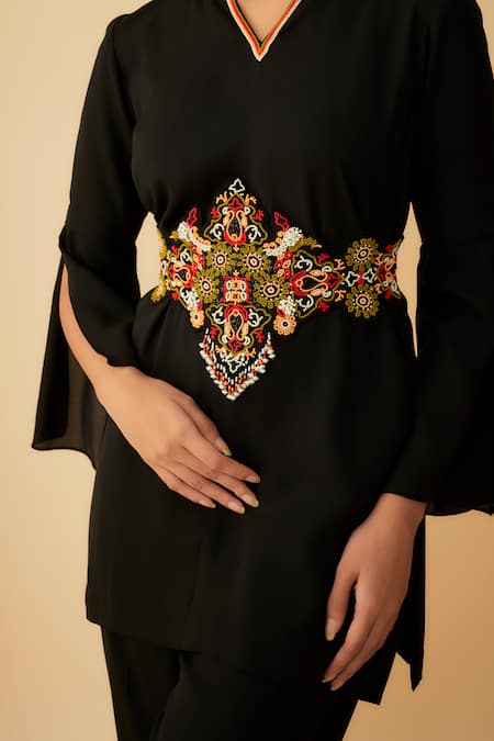 Buy_1999ad By Amita & Deepak_Black Georgette Beads, Cut Work Split V-neck Pant Set With Embellished Belt _Online_at_Aza_Fashions