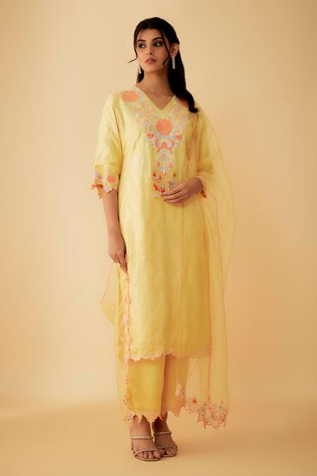 Shop_1999ad By Amita & Deepak_Yellow Silk Sequins, Embroidery V-neck Kurta Set _Online_at_Aza_Fashions
