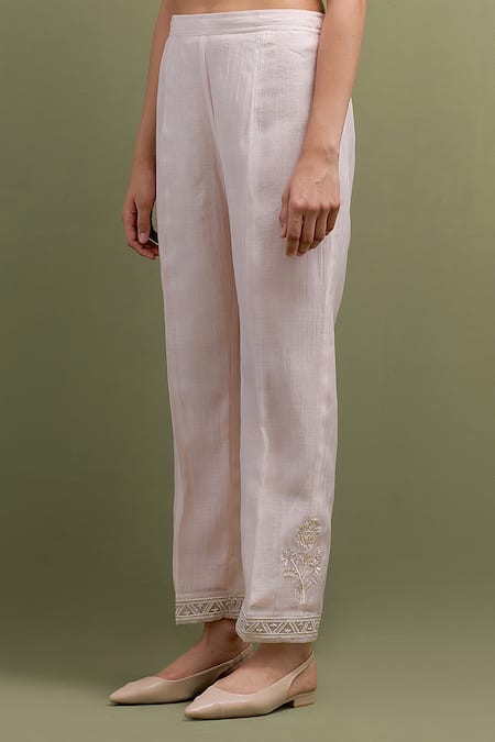 Anantaa By Roohi_Pink Chanderi Cut Work, Embroidery V-neck Thread Gathered Kurta With Pant _Online_at_Aza_Fashions