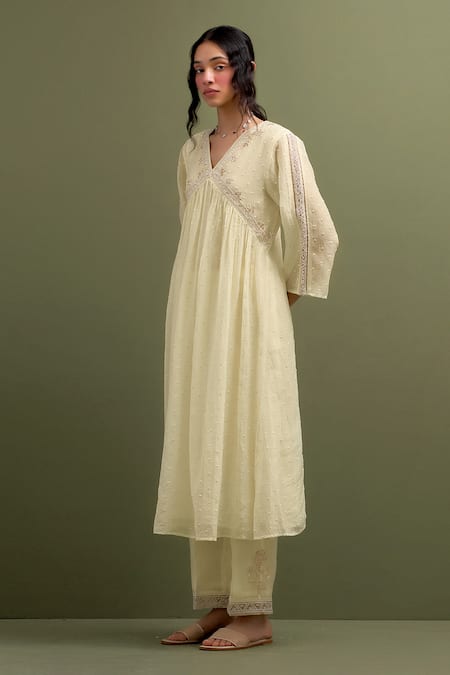 Shop_Anantaa By Roohi_Yellow Chanderi Sequins, Embroidery Floral Thread Gathered Kurta With Pant _Online_at_Aza_Fashions