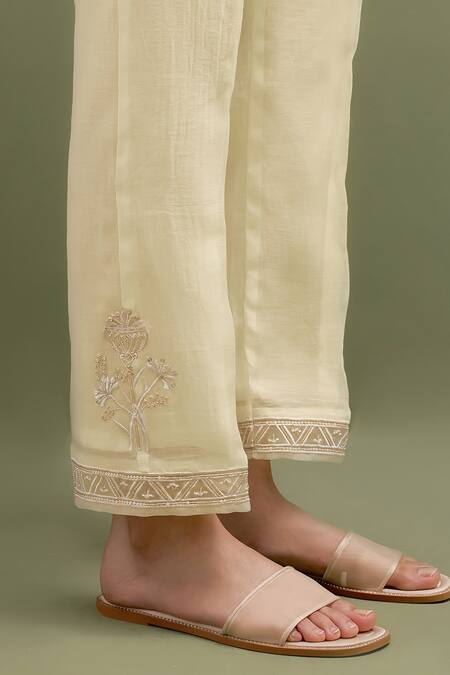 Anantaa By Roohi_Yellow Chanderi Embroidery Split V-neck Floral High Low Kurta With Pant _Online_at_Aza_Fashions