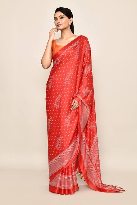 Buy_Naintara Bajaj_Orange Chiffon, Jacquard Leaf Print Saree With Running Blouse Piece_Online_at_Aza_Fashions