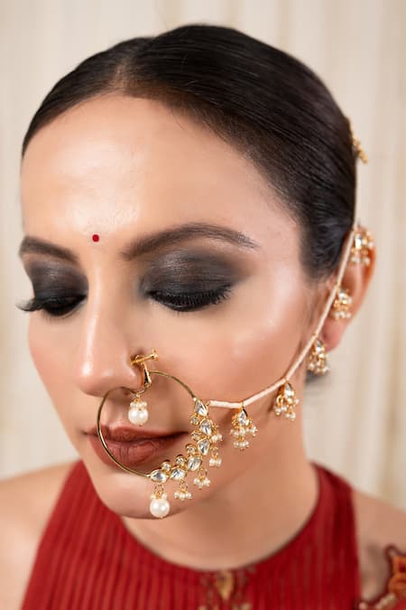 Anana Twisha Cutwork Nose Pin 