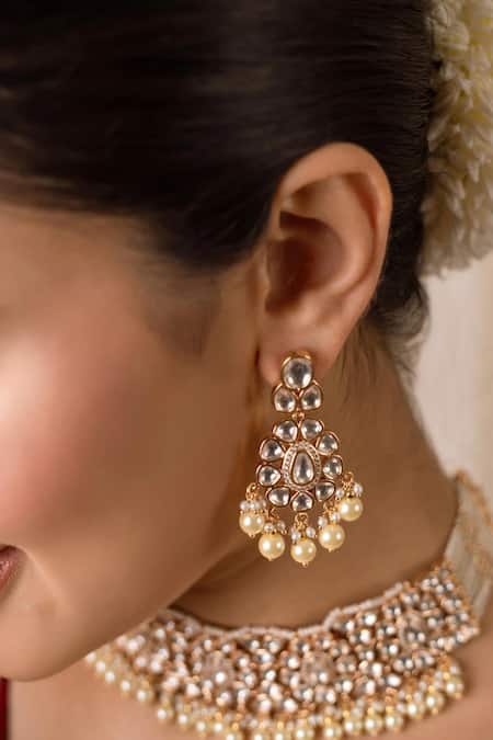 Anana Usha Kundan Embellished Choker Set 