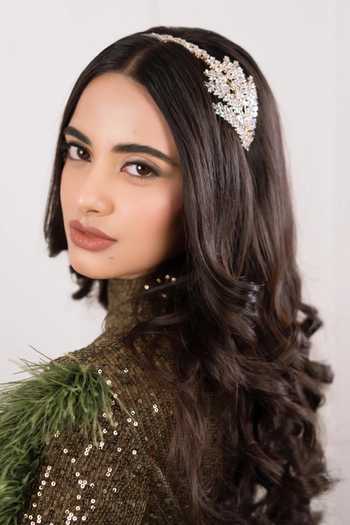 Anana_Gold Zari Misu Leaf Carved Hairband _Online_at_Aza_Fashions