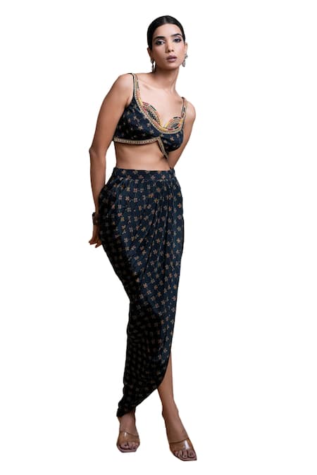 Buy Ahi Clothing Green Crepe, Linen Zari, Embroidery, Geometric Digital Print Skirt With Blouse Online at Aza Fashions Buy_Ahi Clothing_Green Crepe, Linen Zari, Embroidery, Geometric Digital Print Skirt With Blouse _Online_at_Aza_Fashions