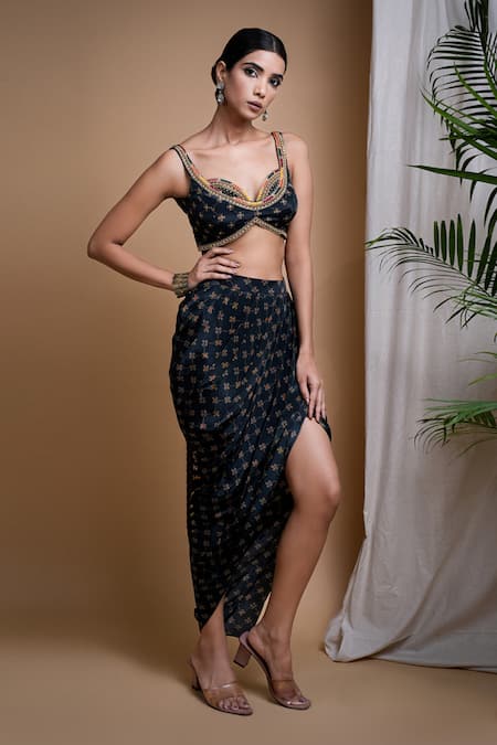 Buy Ahi Clothing Green Crepe, Linen Zari, Embroidery, Geometric Digital Print Skirt With Blouse Buy_Ahi Clothing_Green Crepe, Linen Zari, Embroidery, Geometric Digital Print Skirt With Blouse