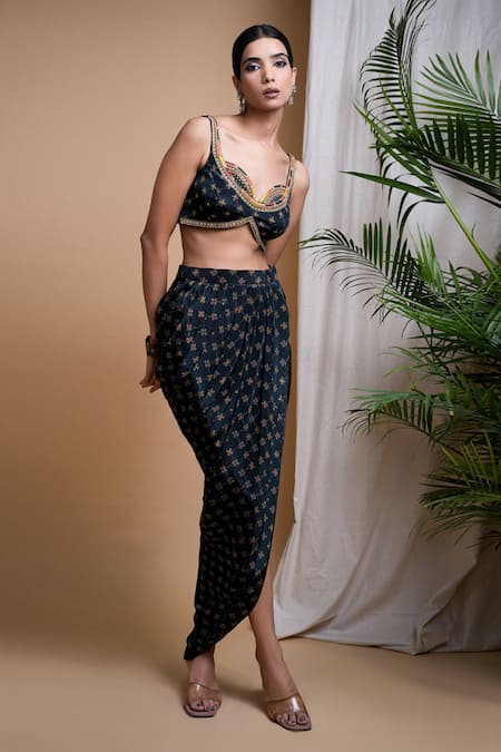 Shop Ahi Clothing Green Crepe, Linen Zari, Embroidery, Geometric Digital Print Skirt With Blouse Shop_Ahi Clothing_Green Crepe, Linen Zari, Embroidery, Geometric Digital Print Skirt With Blouse