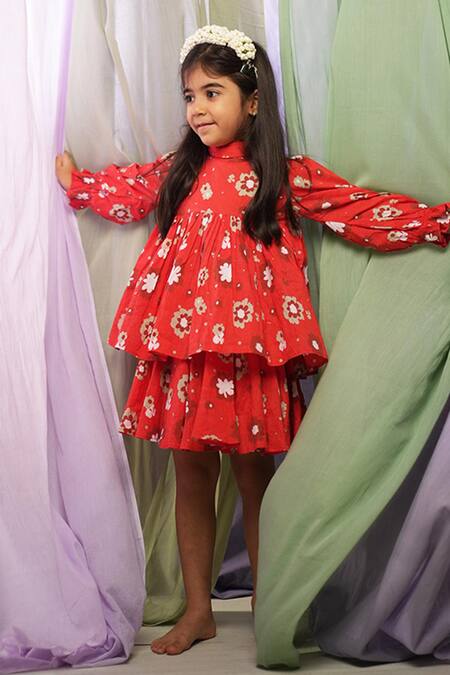 Shop Love The World Today Red Cotton Handblock Print Poppy Patch Top With Skirt at Aza Fashions Shop_Love The World Today_Red Cotton Handblock Print Poppy Patch Top With Skirt_at_Aza_Fashions