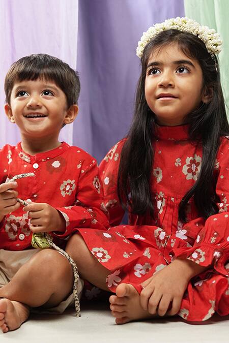 Buy Love The World Today Red Cotton Handblock Print Poppy Patch Top With Skirt Online at Aza Fashions Buy_Love The World Today_Red Cotton Handblock Print Poppy Patch Top With Skirt_Online_at_Aza_Fashions