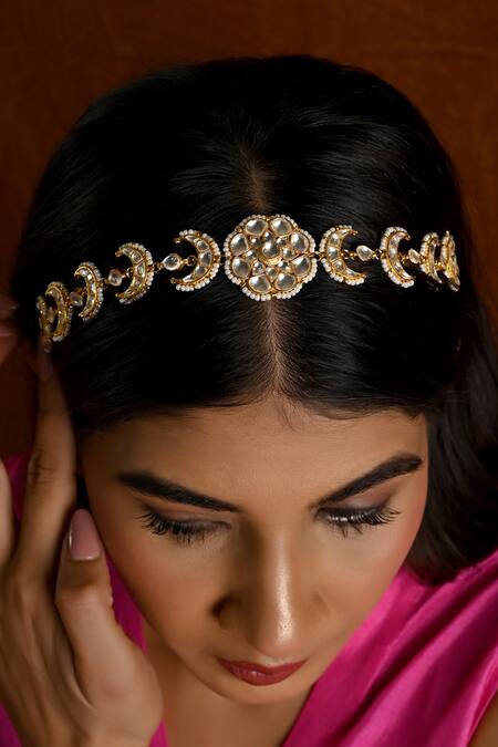 Namasya White Kundan Studded Sheeshphool Online at Aza Fashions Namasya_White Kundan Studded Sheeshphool _Online_at_Aza_Fashions