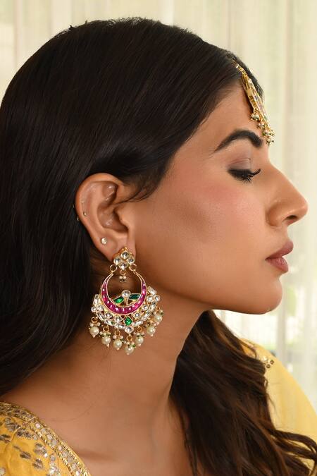 Namasya Pink Pearls, Stones Kundan Embellished Chandbalis And Maangtikka Set Online at Aza Fashions Namasya_Pink Pearls, Stones Kundan Embellished Chandbalis And Maangtikka Set_Online_at_Aza_Fashions