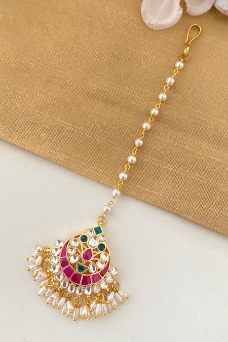 Namasya Kundan Embellished Maangtikka 