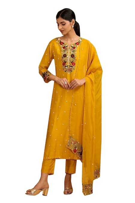 Baidehi_Yellow Bamboo, Organza Embroidery Collared Floral Kurta And Pant Set _Online_at_Aza_Fashions