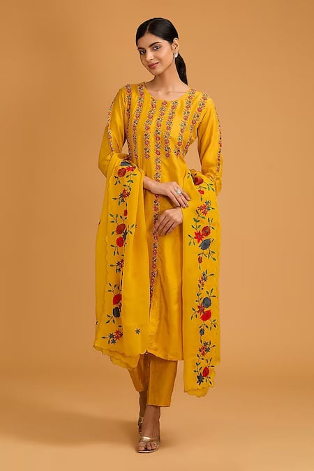BAIDEHI Cutdana Embroidered Kurta & Dupatta Set 