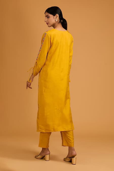 BAIDEHI Cutdana Embroidered Kurta & Dupatta Set 