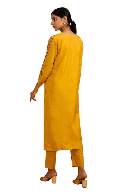 Shop BAIDEHI Yellow Silk, Organza, Bamboo Embroidery Round Neck Cutdana Kurta And Dupatta Set Online at Aza Fashions Shop_BAIDEHI_Yellow Silk, Organza, Bamboo Embroidery Round Neck Cutdana Kurta And Dupatta Set _Online_at_Aza_Fashions
