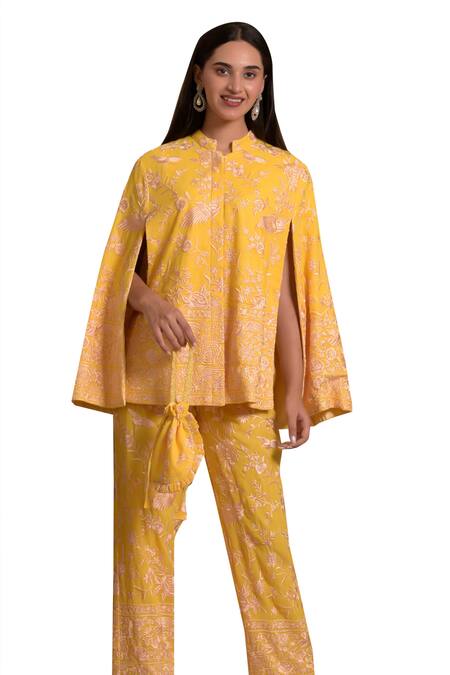 Buy Tasuvure Indes Yellow Georgette Embroidery Collared Reyna Floral Cape Jacket With Pant Online at Aza Fashions Buy_Tasuvure Indes_Yellow Georgette Embroidery Collared Reyna Floral Cape Jacket With Pant _Online_at_Aza_Fashions
