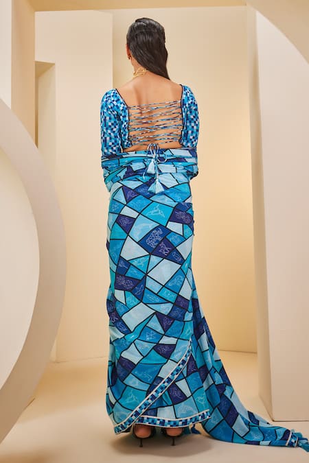 Shop_The Royaleum_Blue Silk Square Neck Geometric Patchwork Print Saree Set _at_Aza_Fashions