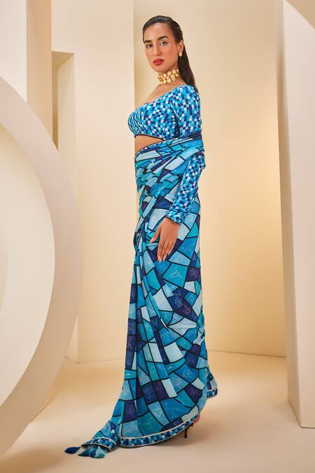 Buy_The Royaleum_Blue Silk Square Neck Geometric Patchwork Print Saree Set _Online_at_Aza_Fashions