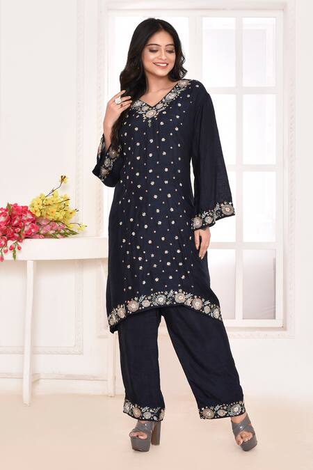 Buy_Amethyst_Black Linen, Satin Embroidery Round Neck Floral Bodice Kurta With Pant_Online_at_Aza_Fashions