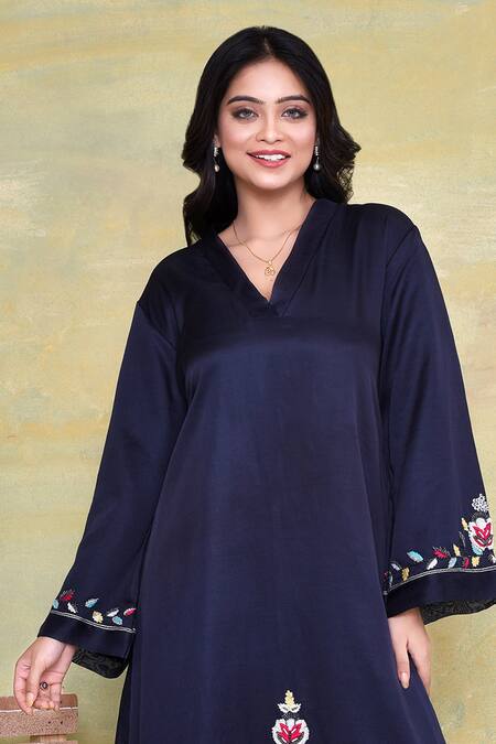 Amethyst Blue Linen, Satin Embroidery V-neck Asymmetric Hem Kurta With Pant Online at Aza Fashions Amethyst_Blue Linen, Satin Embroidery V-neck Asymmetric Hem Kurta With Pant_Online_at_Aza_Fashions