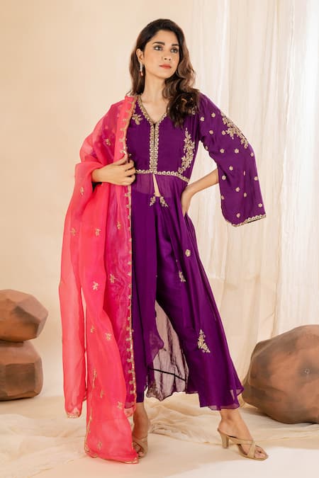 AMETHYST Floral Sequin & Thread Embroidered Kurta Pant Set 