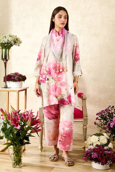 Rainas Floral Print Kurta Pant Set 