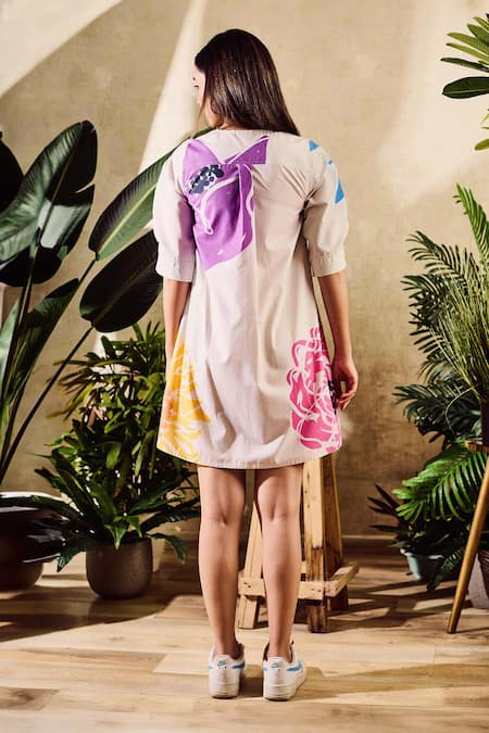 Shop Rainas White Poplin Round Neck Abstract Floral Print Dress at Aza Fashions Shop_Rainas_White Poplin Round Neck Abstract Floral Print Dress _at_Aza_Fashions