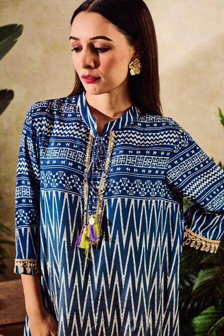 Rainas Blue Cotton, Silk Mandarin Collar Chevron Pattern Kurta With Pant at Aza Fashions Rainas_Blue Cotton, Silk Mandarin Collar Chevron Pattern Kurta With Pant_at_Aza_Fashions