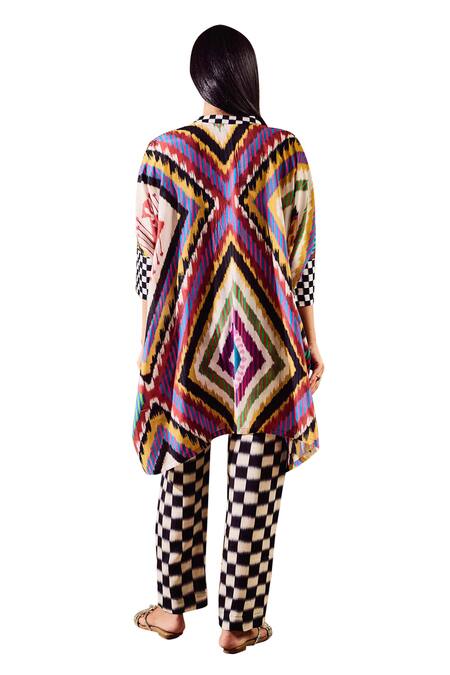 Shop Rainas Multi Color Viscose Round Neck Geometric Print Kaftan With Pant Online at Aza Fashions Shop_Rainas_Multi Color Viscose Round Neck Geometric Print Kaftan With Pant _Online_at_Aza_Fashions