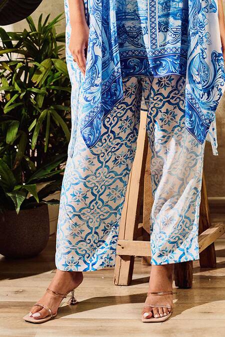 Rainas Blue Cotton, Silk Embroidery Round Neck Floral Bloom Print Kaftan With Pant Online at Aza Fashions Rainas_Blue Cotton, Silk Embroidery Round Neck Floral Bloom Print Kaftan With Pant_Online_at_Aza_Fashions