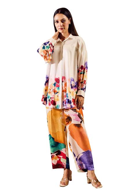 Buy_Rainas_Off White Satin Embroidery Collared Floral Print Shirt With Pant _Online_at_Aza_Fashions