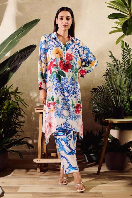 Rainas Blue Cotton Silk Print Floral Collared Neck Flower Garden Long Shirt With Pant 